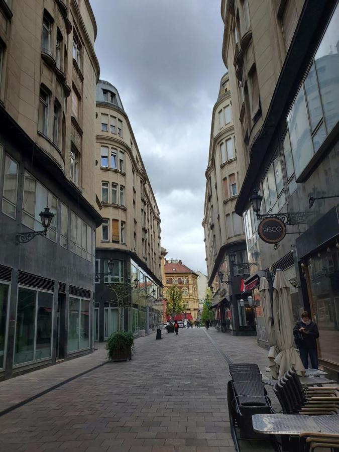 Budapest Walking Street-T Exterior photo